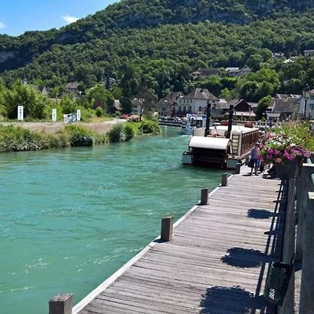 Le Portougais, Chalet A Chanaz, La Petite Venise Savoyarde Exterior foto
